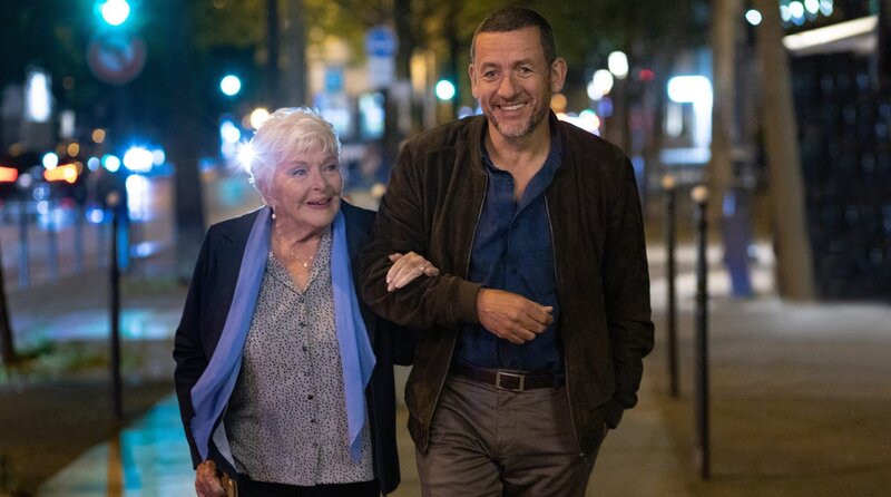 Im Taxi mit Madeleine – Bild: Hirondelle Productions/​Pathé Films/​TF1 Films Productions/​Artémis Productions/​Jean-Claude Lother