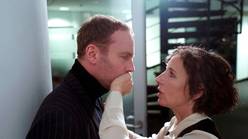 Nina Rubin (Meret Becker) und Robert Karow (Mark Waschke). – Bild: rbb/​ARD/​Hans Joachim Pfeiffer