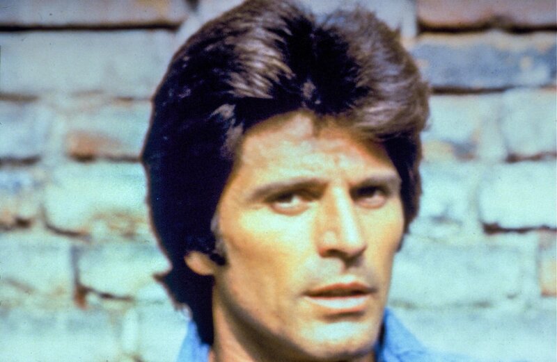 Jorge Rivero (Carlos). – Bild: ORF/​Universal