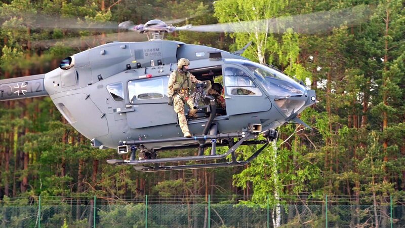 Der Spezialkräfte-Helikopter H145M LUH SOF gilt als besonders schnell und leise. – Bild: WeltN24 GmbH