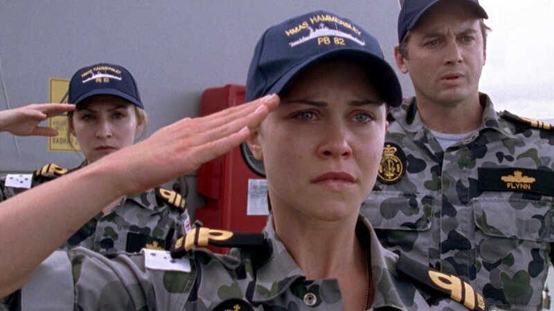 Lieutenant Nikki Caetano (Saskia Burmeister) – Bild: AXN Black