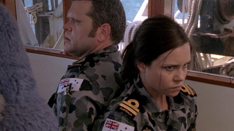 Chief Petty Officer Andy ‚Charge‘ Thorpe (John Batchelor, r.) – Bild: AXN Black