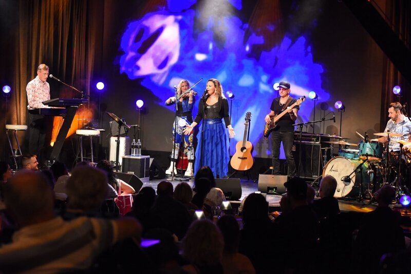 Katie Straßer - 50+ Jahre Austropop – Bild: ORF/​Hubert Mican