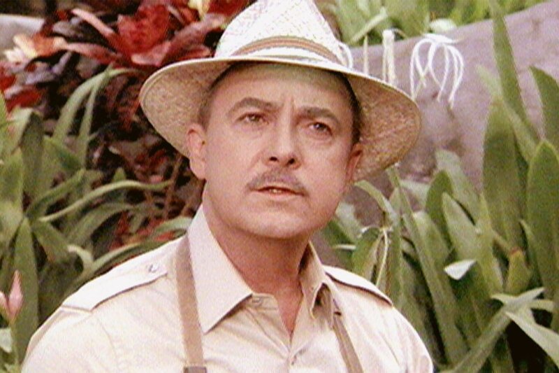 Higgins (John Hillerman) hat mit Hingabe eine Pflanze gezüchtet, die schließlich von Magnum einfach abgeschnitten wurde. – Bild: SRT