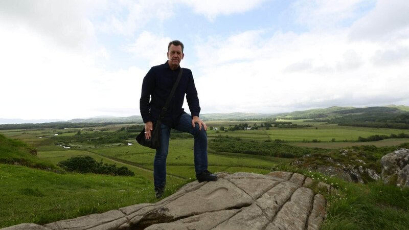 Andrew Going an einem Drehort für ‚Ship – Village of the Damned‘ – Bild: Wag TV