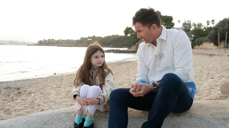 Lucas Cordalis mit seiner Tochter Sophia +++ – Bild: RTL /​ Folge 1