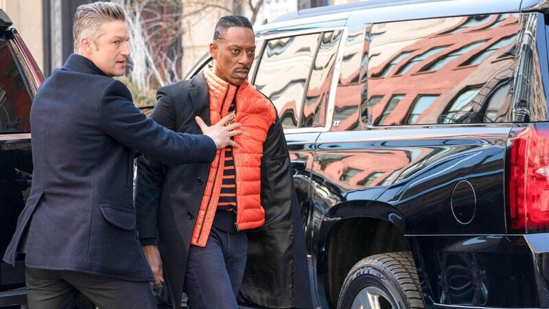 Dominick „Sonny“ Carisi (Peter Scanavino, l.) und Justin „Snake Eye“ Anderson (Orlando Jones) – Bild: RTL /​ Universal Network Television LLC