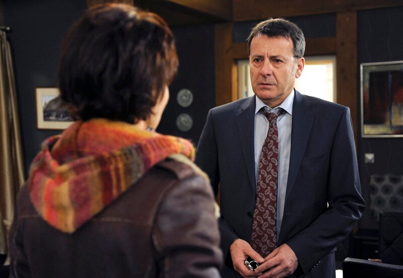 ARD ROTE ROSEN FOLGE 1477, am Freitag (19.04.13) um 14:10 Uhr im ERSTEN. Gunter (Hermann Toelcke, r.) muss schweren Herzens, die endgültige Trennung von Merle (Anja Franke, l.) akzekptieren. – Bild: ARD/​Nicole Manthey