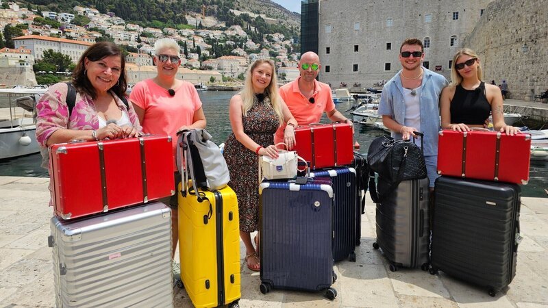 (v.l.) Nicole, Laura, Jennifer, Felix, Timur, Jay – Bild: RTL /​ Tokee /​ Folge 17