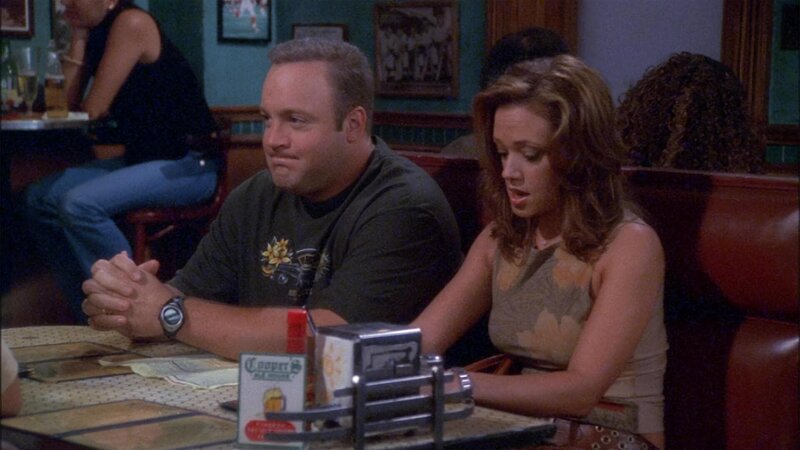Die Freundschaft von Doug (Kevin James) und Carrie Heffernan (Leah Remini) zu Deacon und Kelly wird auf eine harte Probe gestellt … – Bild: RTL II