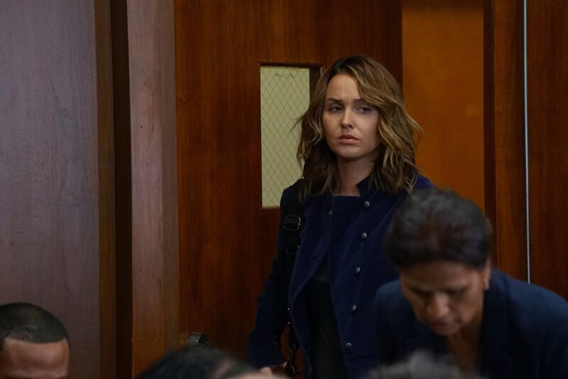 Haben Jo (Camilla Luddington) und Alex, nachdem was vorgefallen ist, noch eine Chance auf eine gemeinsame Zukunft? – Bild: 2016 American Broadcasting Companies, Inc. All rights reserved. /​ Byron Cohen Lizenzbild frei