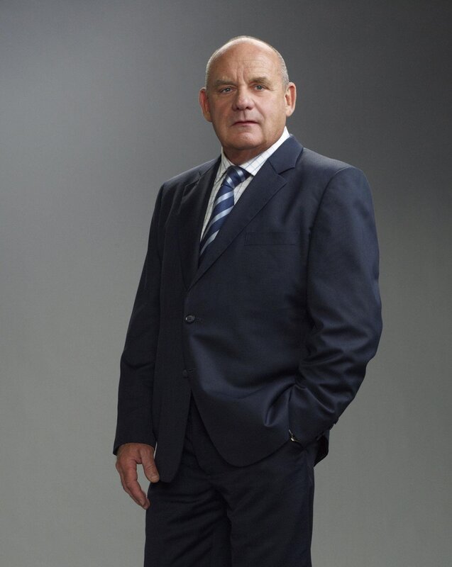 Paul Guilfoyle als Captain James Brass – Bild: RTL