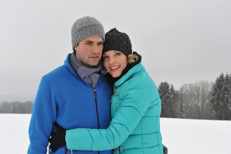 Konstantin (Moritz Tittel, l.); Natascha (Melanie Wiegmann, r.) – Bild: ARD /​ Ann Paur