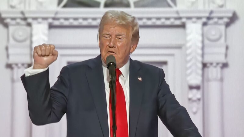 Für Donald Trump steht bei der US-Wahl 2024 viel auf dem Spiel: Es geht nicht nur um eine zweite Amtszeit, sondern auch darum, einer möglichen Gefängnisstrafe zu entgehen. – Bild: October Films /​ ZDF