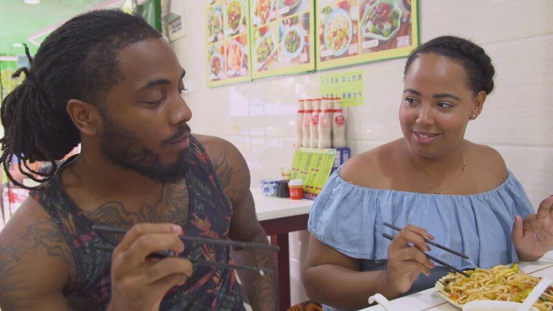 Nachdem Frances ihre Arbeit in Arizona verlor, entschied sie: Auf in ein neues Leben! In der modernen Metropole Shenzhen in China möchte sie Englisch unterrichten. Doch sie hat Schwierigkeiten, sich mit den kleinen Wohnungen abzufinden, die es in ihrer Preisklasse gibt. – Bild: HGTV