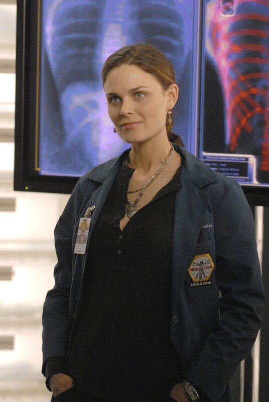 Dr. Brennan (Emily Deschanel) – Bild: Universal TV