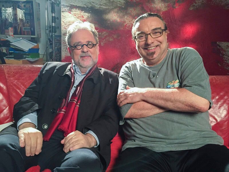 L-R: Rudi Dolezal und Werner Rosenberger, Kabarett Experte und Journalist beim Kurier in ServusTV's "Kabarett-Legenden". – Bild: Doro L-R: Rudi Dolezal und Werner Rosenberger, Kabarett Experte und Journalist beim Kurier in ServusTV's "Kabarett-Legenden". – Bild: Doro
