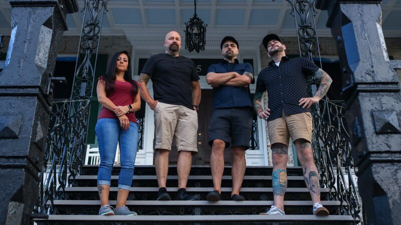 L-R: Shari DeBenedetti, Jason Hawes, Dave Tango, Steve Gonsalves. – Bild: Travel Channel US. /​ Focus. /​ Discovery Communications, LLC.