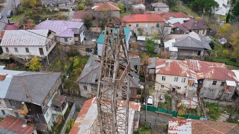 Ein skurriles Transportnetz: die Seilbahnen von Tschiatura. – Bild: © Beyond Entertainment Limited/​WeltN24 GmbH.
