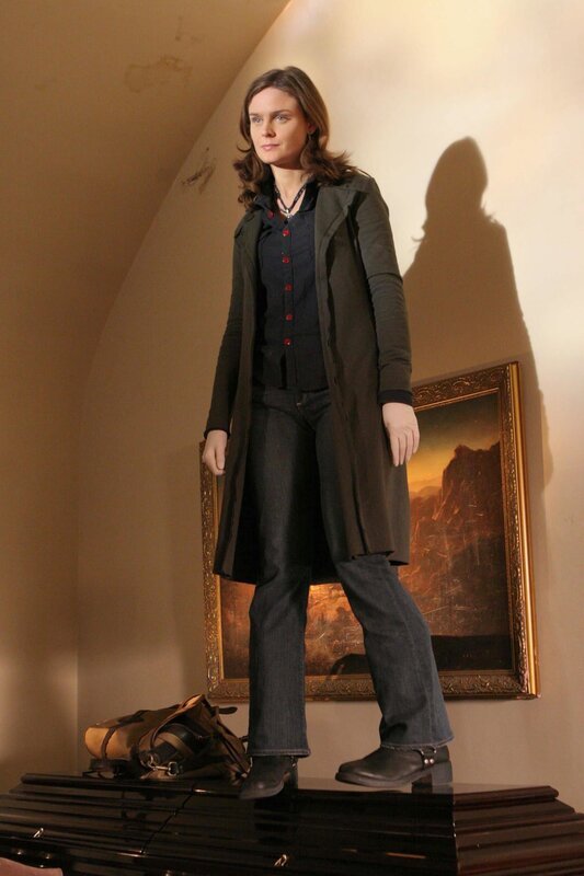 Dr. Brennan (Emily Deschanel) – Bild: TV4