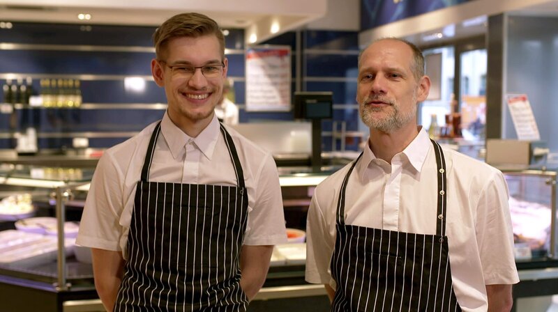Markt am Maybachufer, Feinkost bei Familie Kropp, chillen im Körnerpark und nachts im hippen Reuterkiez. Von Neukölln reden alle. Man sollte wieder einmal hier sein. Ein Stadtspaziergang mit vielen Tipps und Entdeckungen. – Bild: rbb/​Guido Kilbert