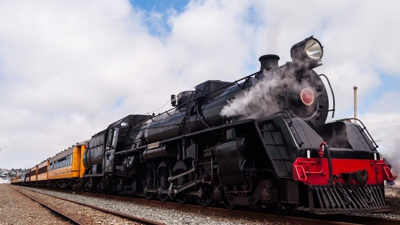 Steam Train – Bild: Show Promotion Only – Royalty Free image from Thinkstock