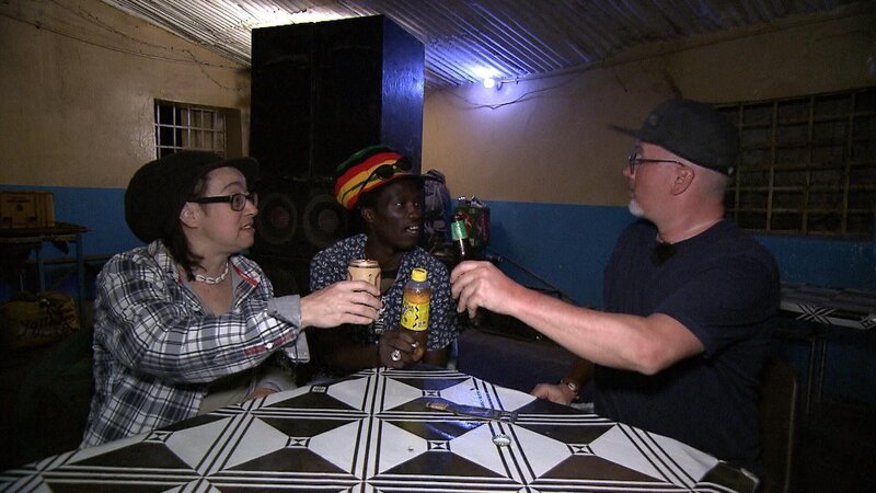 l-r: Manuela, Gambier Stone – Bild: ProSiebenSat.1 Media SE