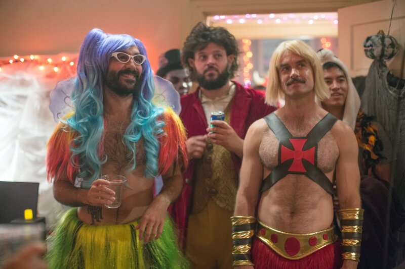 (v.l.n.r.) Frankie J. Alvarez als Agustín Lanuez, Daniel Franzese als Eddie, Murray Bartlett als Dom Basaluzzo – Bild: 2015 Home Box Office, Inc.