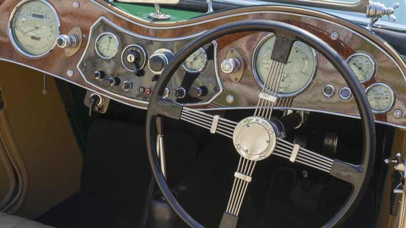 Vintage car – Bild: Show Promotion Only – Royalty Free image from Thinkstock