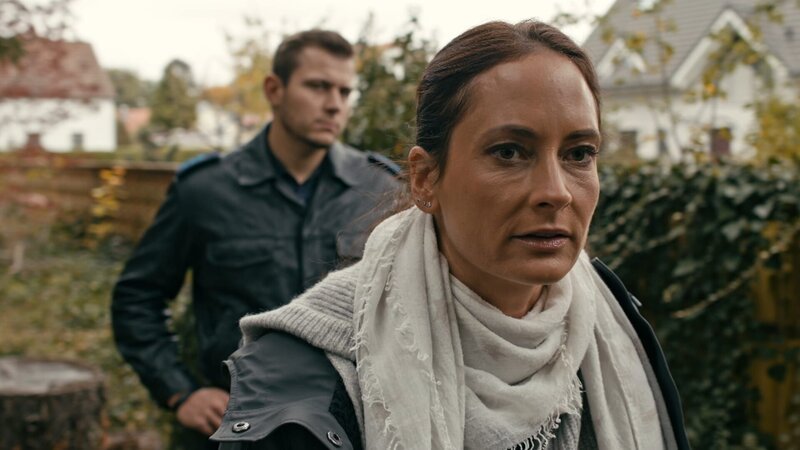 Daniela Stamm (r.) – Bild: Dieses Bild darf ausschließlich nach Maßgabe der Allgemeinen Geschäftsbedingungen für die Presselounges der Sender der ProSiebenSat.1 Media SE (AGB) genutzt werden. Die in den AGB festgesetzten Rechteeinschränkungen sind unbedingt  …