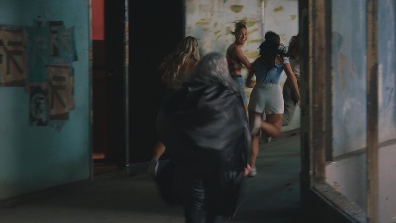 Martins Mädels rennen weg beim Horrordate – Bild: RTL /​ Folge 15_004