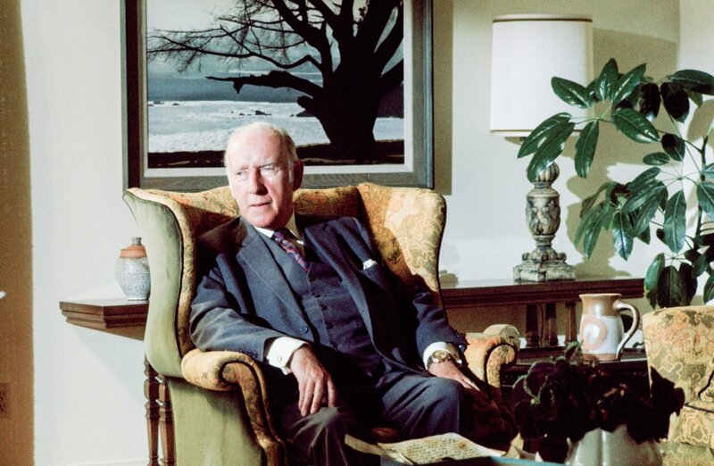 Wilfrid Hyde-White (Kittering). – Bild: ORF/​Universal