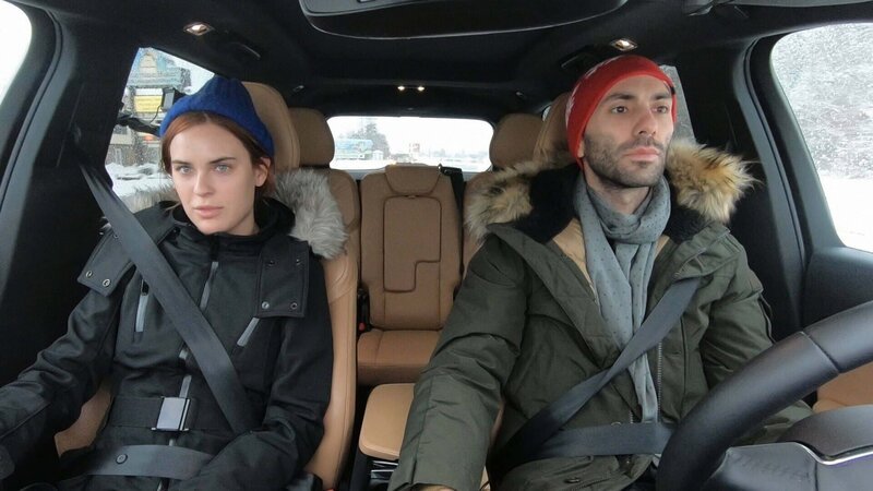 L-R: Tallulah, Nev – Bild: Paramount