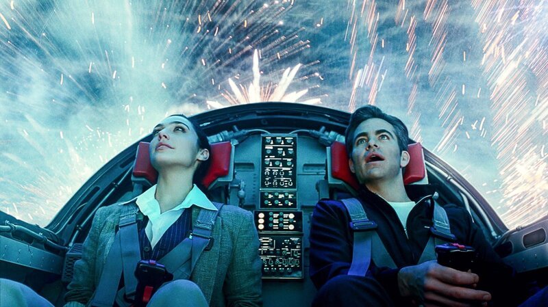 Diana Prince /​ Wonder Woman (Gal Gadot), Steve Trevor (Chris Pine) – Bild: PRO7 /​ ORF /​ Warner Bros.