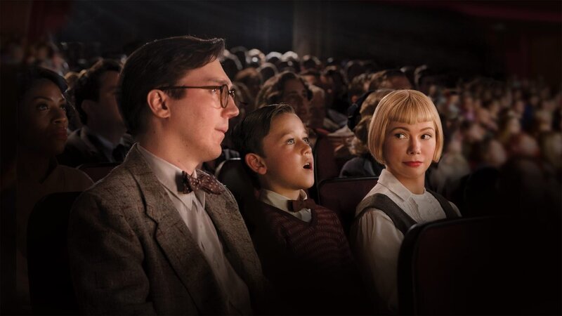 v.li.: Burt Fabelman (Paul Dano), Sammy Fabelman, Kind (Mateo Zoryan), Mitzi Fabelman (Michelle Williams) – Bild: ORF/Universal v.li.: Burt Fabelman (Paul Dano), Sammy Fabelman, Kind (Mateo Zoryan), Mitzi Fabelman (Michelle Williams) – Bild: ORF/Universal