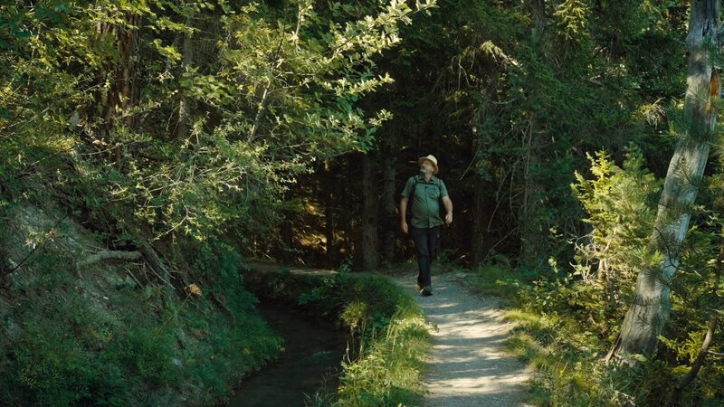 Die Suone von Ayent ist ein beliebter Wanderweg. – Bild: 3sat