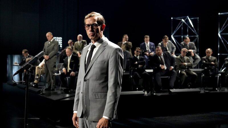 Zeuge 16 (André Szymanski). – Bild: Hans-Joachim Pfeiffer /​ Film Mischwaren GmbH