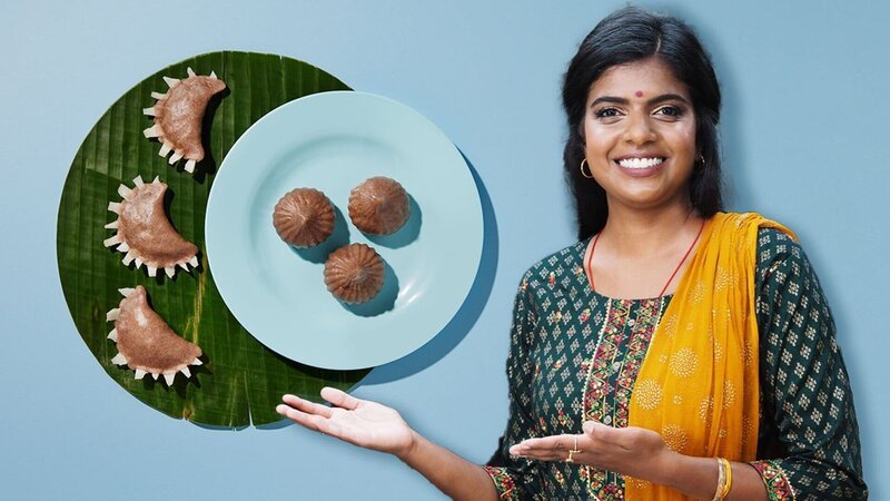 Fromme Törtchen – Zwischen Teig & Tradition Seconda in der Schweiz: Wo gehöre ich hin? Laavanja Sinnadurai macht Tamilisches Gebäck. – Bild: SRF/​Daniela Kienzler/​Food Styling: Mary Miso