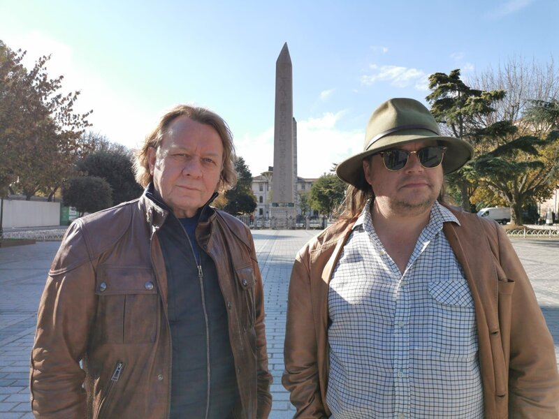 Carl Cookson(l.) and Hamilton White(r.) – Bild: Licensed by Entertainment One UK Limited
