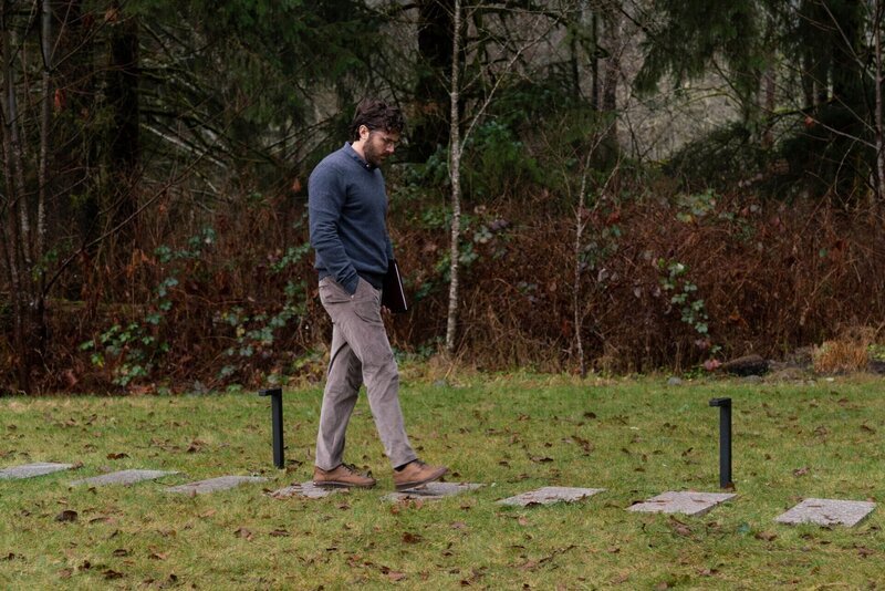 Philip (Casey Affleck) +++ Die Verwendung des sendungsbezogenen Materials ist nur mit dem Hinweis und Verlinkung auf RTL+ gestattet. +++ – Bild: RTL / 2021 Every Breath, LLC. Philip (Casey Affleck) +++ Die Verwendung des sendungsbezogenen Materials ist nur mit dem Hinweis und Verlinkung auf RTL+ gestattet. +++ – Bild: RTL / 2021 Every Breath, LLC.