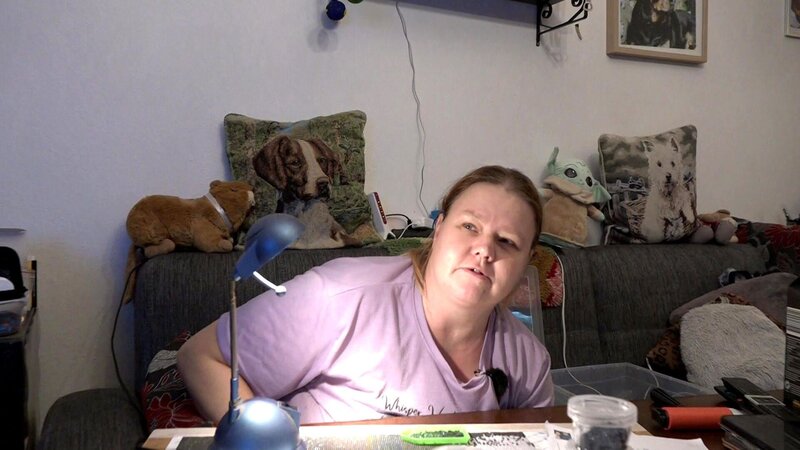 Sandra und ihre Familie planen, aufs Land zu ziehen. Am liebsten in ein eigenes Haus. Dazu muss aber erst einmal die Bank ihr Okay geben. – Bild: RTLZWEI