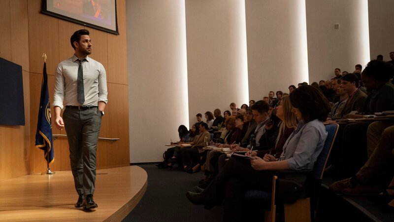 on the left: Jack Ryan (John Krasinski) – Bild: Amazon Studios