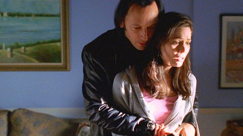 Nigel (Steve Valentine) ist zutiefst schockiert. Wer hat Sarahs (Lauren Stamile) kleine Tochter entführt? – Bild: RTL /​ NBC Universal