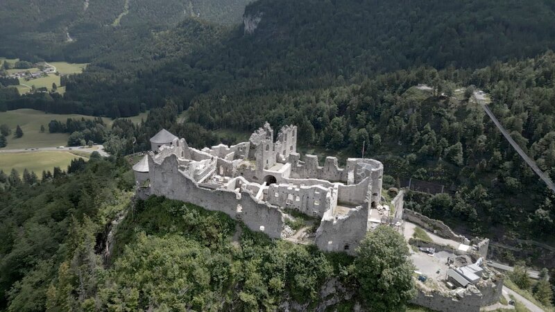Burg Ehrenberg. – Bild: ORF/Ranfilm Burg Ehrenberg. – Bild: ORF/Ranfilm