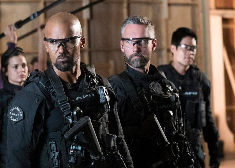 L-R: Stephanie Sigman as Jessica Cortez, Shemar Moore as Daniel ‚Hondo‘ Harrelson, Jay Harrington as David ‚Deacon‘ Kay and David Lim as Victor Tan. – Bild: TV24