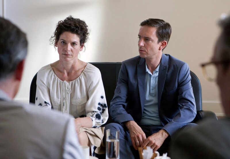 ARD/​NDR TATORT: LEBEN GEGEN LEBEN, am Sonntag um 20:15 Uhr im ERSTEN. Hannah (Bibiana Beglau) und Alexander (Arnd Klawitter) – Bild: NDR/​Georges Pauly
