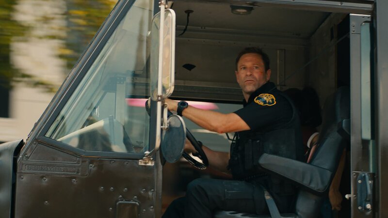 Frank Penny (Aaron Eckhart) ist ein Cop der alten Schule und geht immer aufs Ganze. – Bild: ZDF