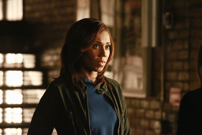 Hayley (Toks Olagundoye) tut einem alten Freund einen Gefallen und gerät plötzlich ins Fadenkreuz bei den Ermittlungen bei einem Fall von Cyber-Terrorismus … – Bild: 2016 American Broadcasting Companies, Inc. All rights reserved. /​ Mitchell Haaseth Lizenzbild frei