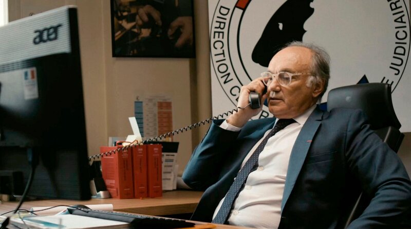 Patrice Lhomme auf seinem Motorrad.; Delaby.; Philippe Menard von der Police Nationale am Telefon. – Bild: rbb/​Unknown Media