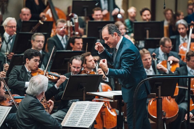Sternstunde Musik Das Sommernachtskonzert der Wiener Philharmoniker Tugan Sokhiev – Bild: SRF1